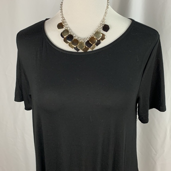 Nearly New Black Short Sleeve Scoop Neck Swing Dress - Picture 2 of 6